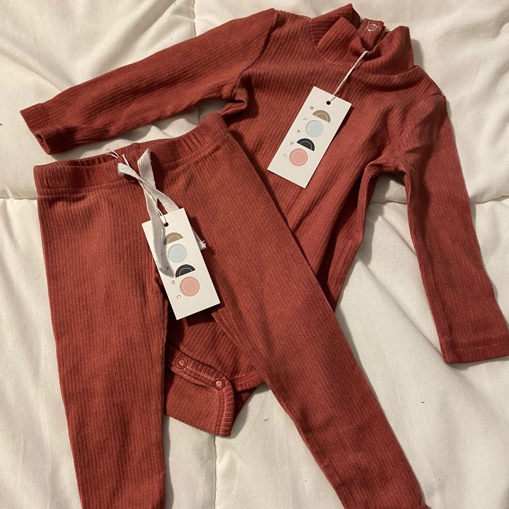 NWT Coco Blanc 6/9 Month Onesie Set - Mauve